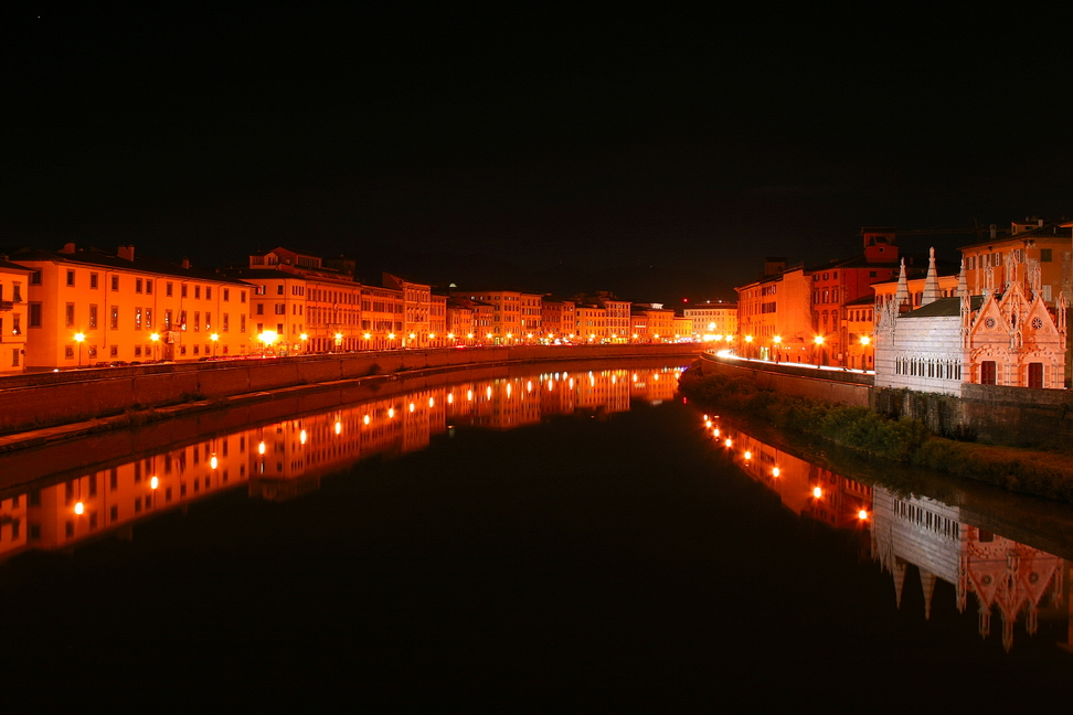 Riflessi notturni  Night reflections.jpg